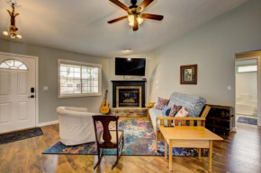 Hello Dolly! 3 beds, 2 bath, 2 TV's, Fireplace, Quiet Neighborhood in Star, ID minutes from walking trails and river views